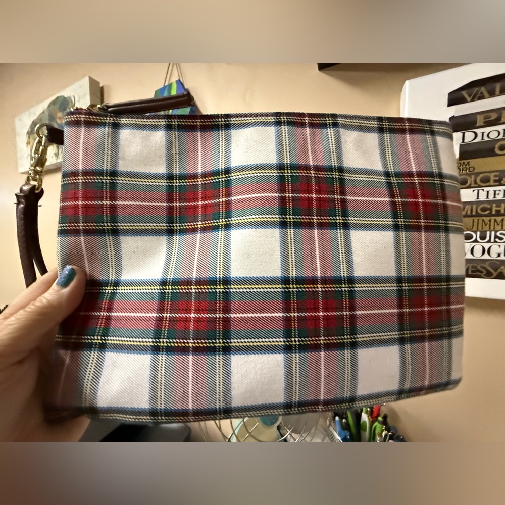 Source Unknown Plaid Clutch - Red, Green, White